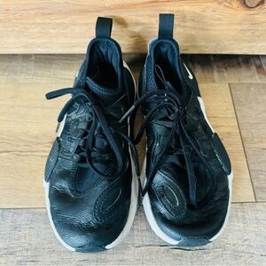 Nike Black and White Athletic Shoes